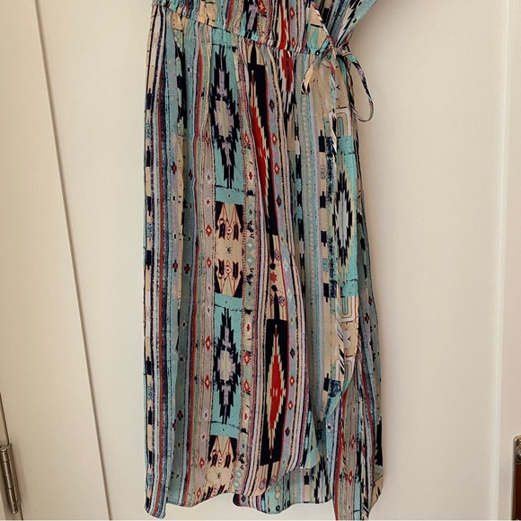 Tucker 100% silk wrap dress medium - Picture 3 of 3